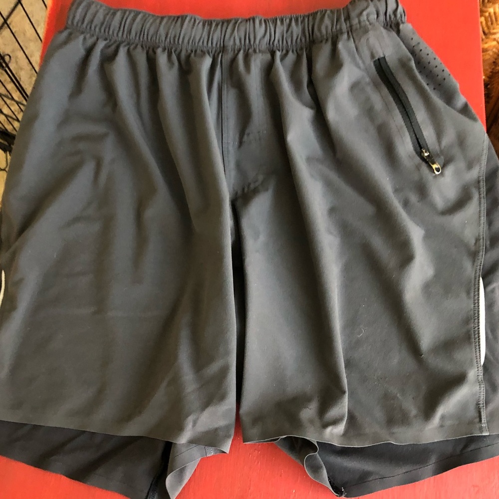 Men’s Cvs lululemon shorts